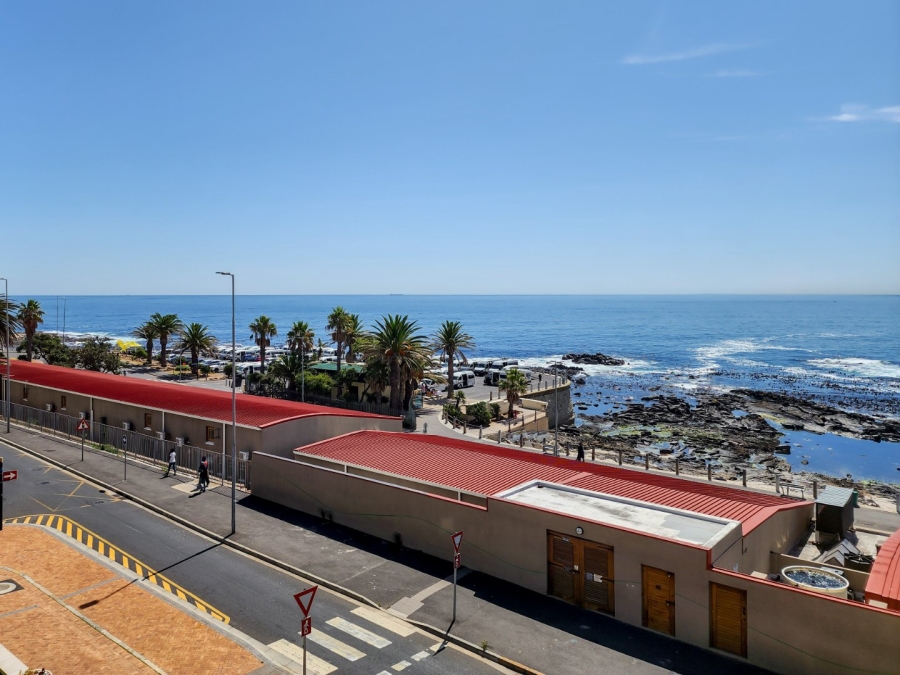 2 Bedroom Property for Sale in Sea Point Western Cape